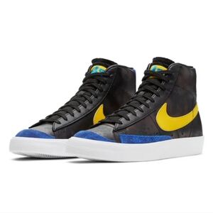 Nike Mid Blazer Peace, Love, and Backetball mens size 12 blue, yellow, navy